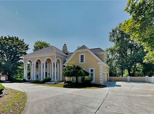415 Heights Dr, Gibsonia, PA