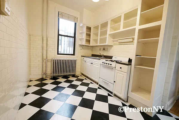 Rented by JM Preston Properties LLC | media 21