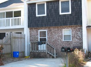 951 Myrtle Ct, Mount Pleasant, SC 29464