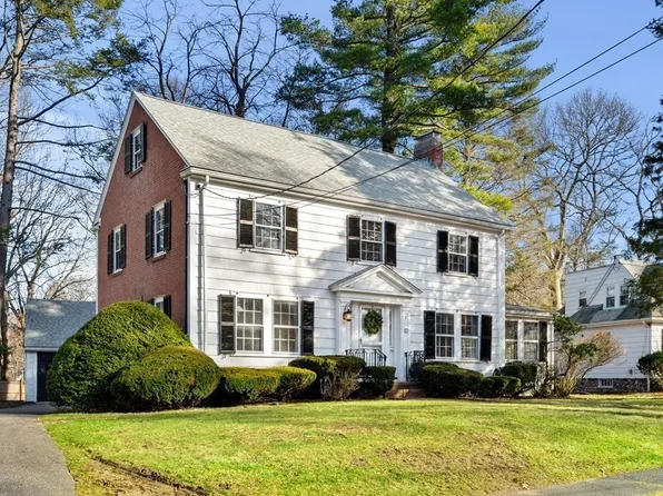 12 Longwood Rd, Milton, MA 02186