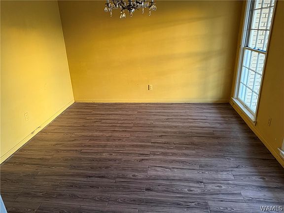 5th image of 1927 42nd Ave