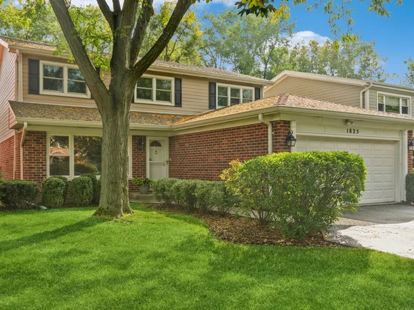 1825 Cloverdale Ave, Highland Park, IL 60035