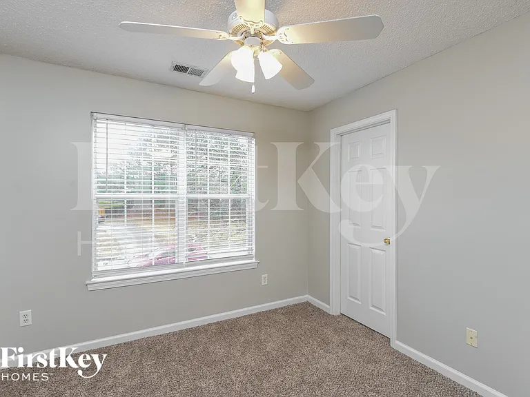 3021 Bowron Rd — Photo 14