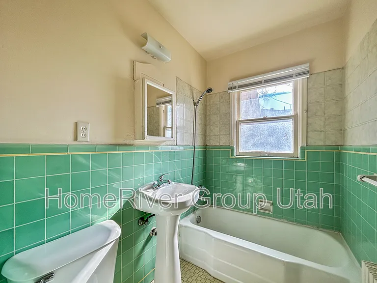 1720 S 200 E — Photo 12