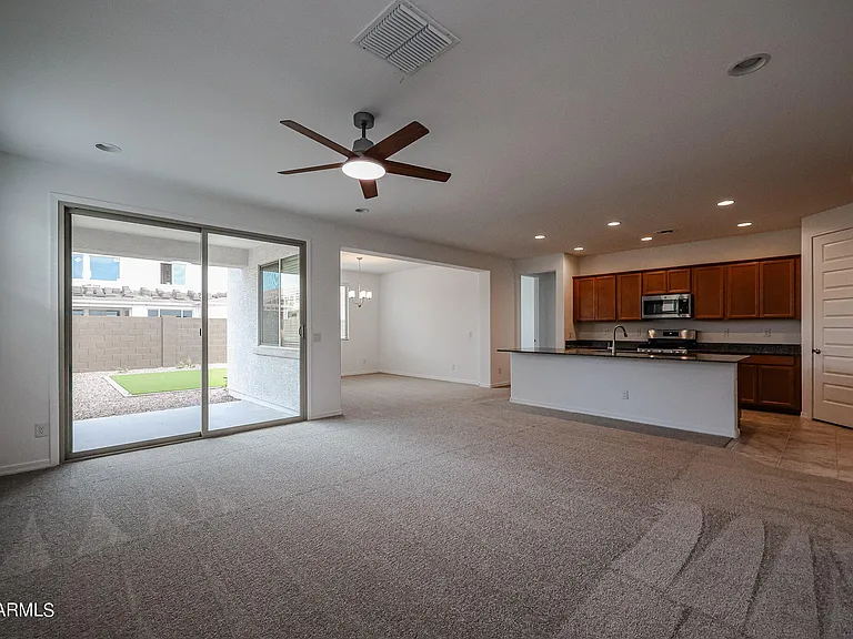 8752 W Medlock Dr — Photo 9