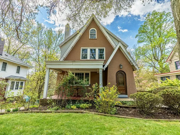 290 Parkway Dr, Pittsburgh, PA 15228