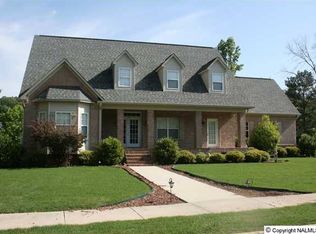 1005 Mill Race Rd, Guntersville, AL 35976