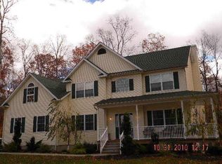 7 Pluto Ln, Plattekill, NY 12548