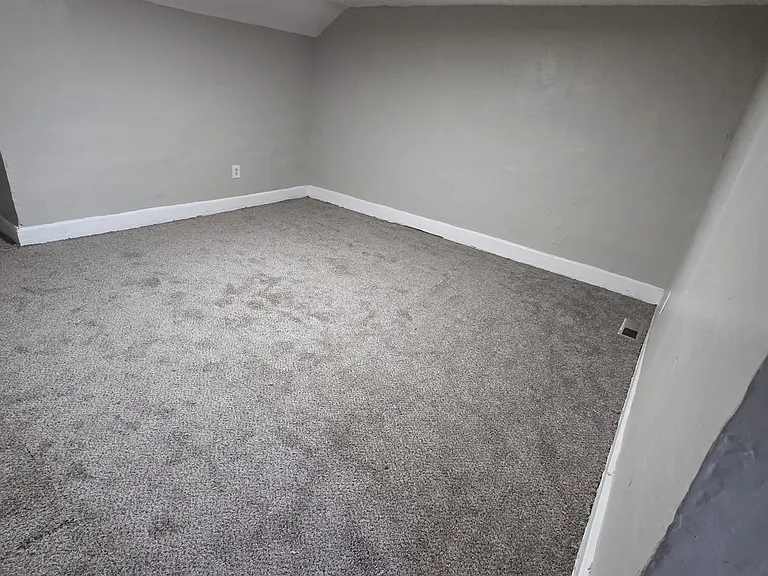 517 Stuyvesant Ave — Photo 5