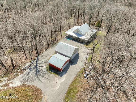 2nd image of 779 Buford Rd