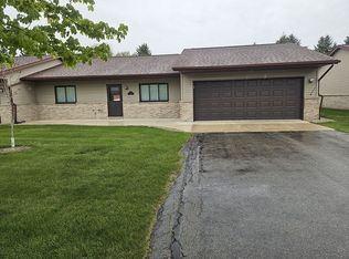 878 Amber Dr, Bad Axe, MI 48413