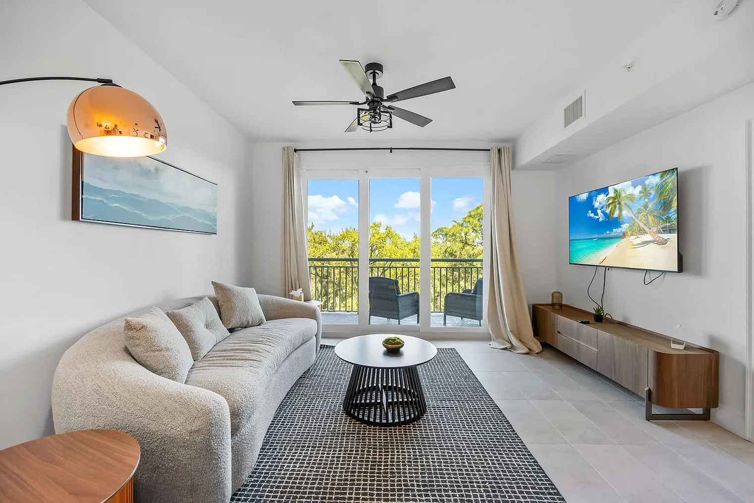 2 bed, 2.0 bath, 1323 sqft, $3,196 — Photo 2