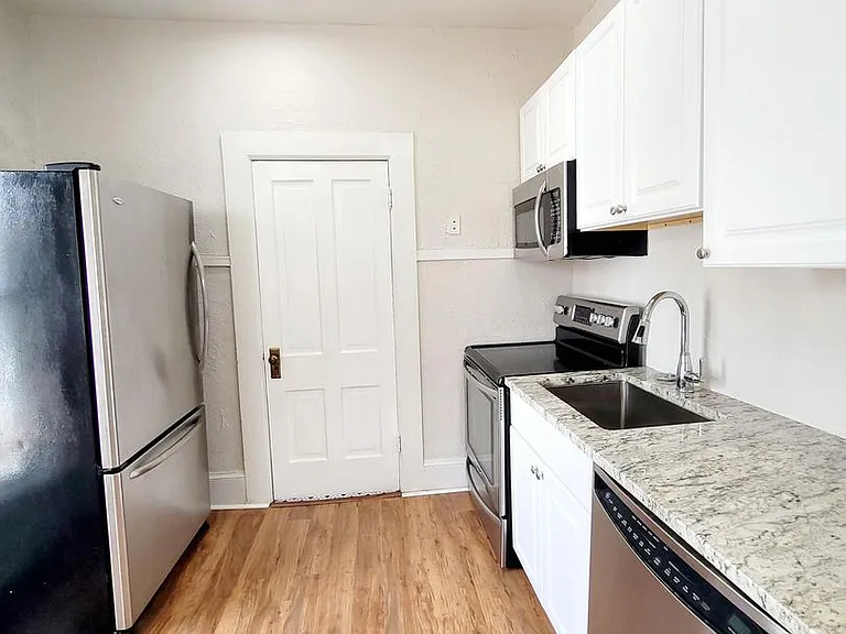 724 N Nevada Ave #5 — Photo 3