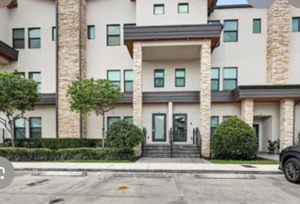 10473 NW 82nd St #15