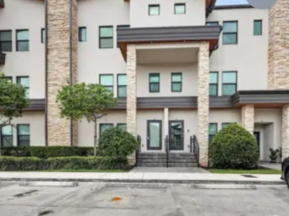 10473 NW 82nd St Unit 15, Doral, FL 33178
