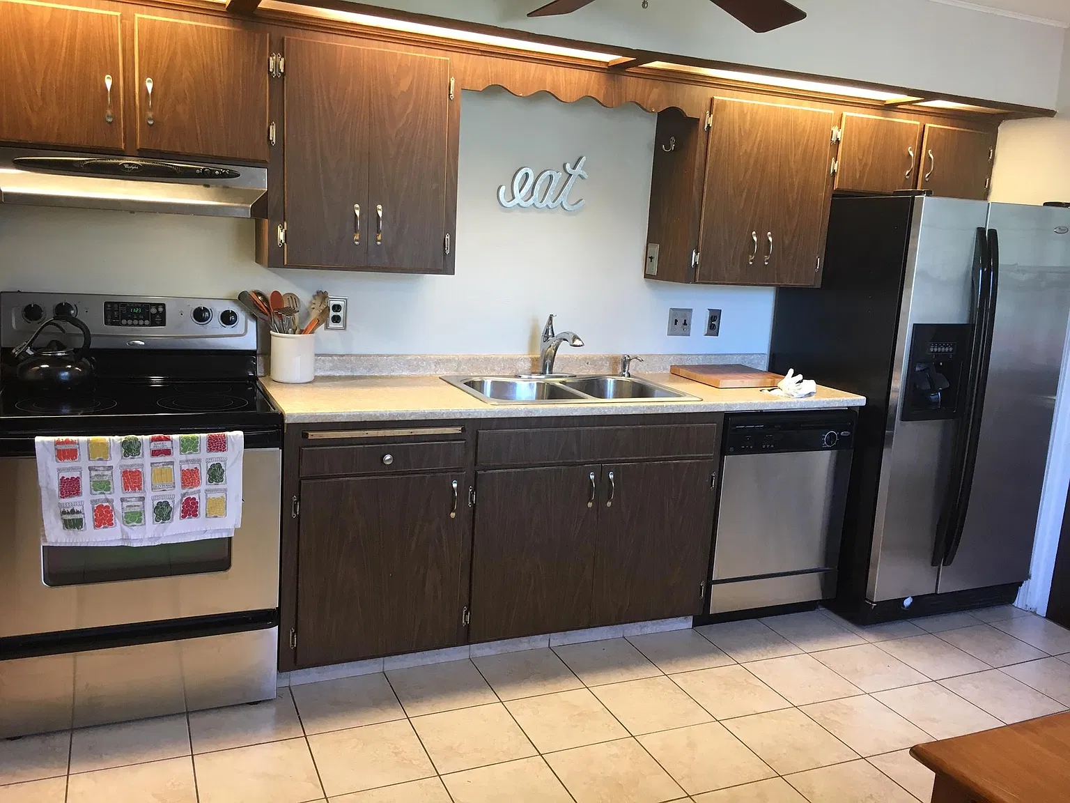 2 bed, 1025 sqft, $2,150 — Photo 3