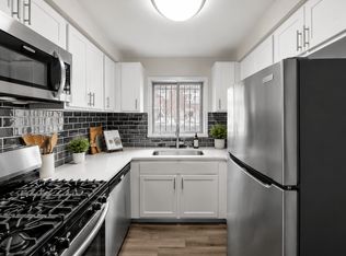 Oak Park Manor Apartments & Townhomes, Oak Park, MI 48237