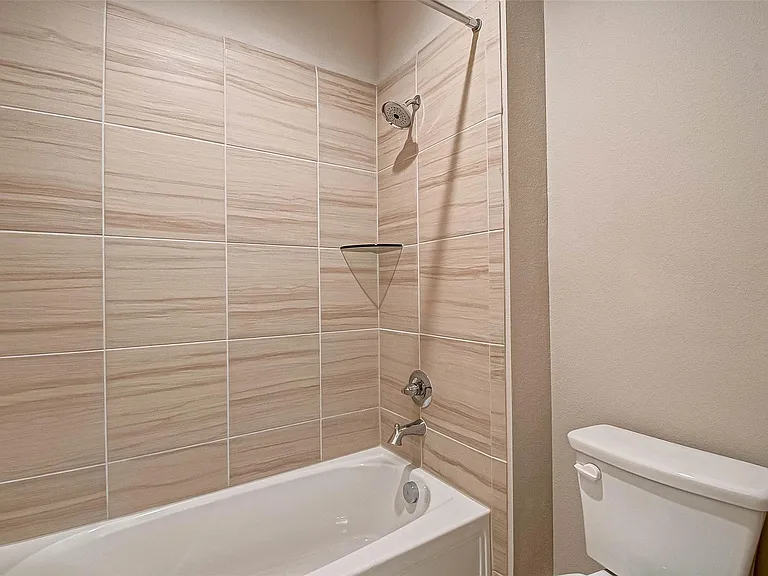 315 N Spotted Fern Dr — Photo 38