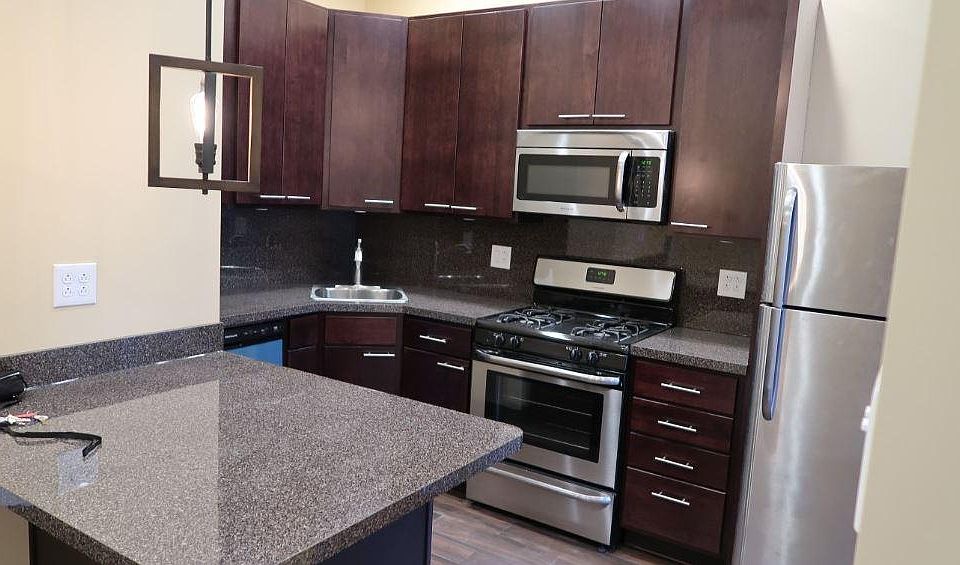 1st image of 1353 N Ashland Ave #1