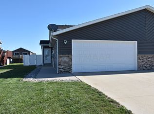 3376 62nd Ave S, Fargo, ND 58104