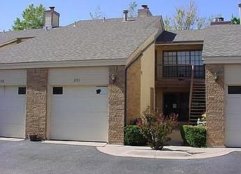 4th image of 1801 Steeplechase Dr #203