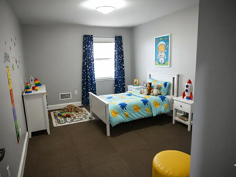 625 Main Street — Photo 14