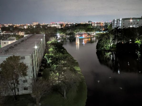 2238 N Cypress Bend Dr APT 902