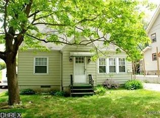 666 Mentor Rd, Akron, OH 44303