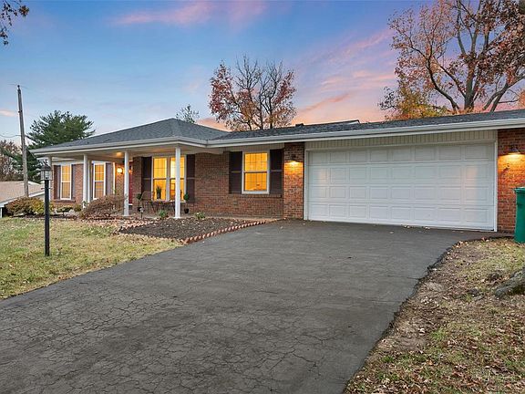 2nd image of 1439 Orchard Lakes Dr