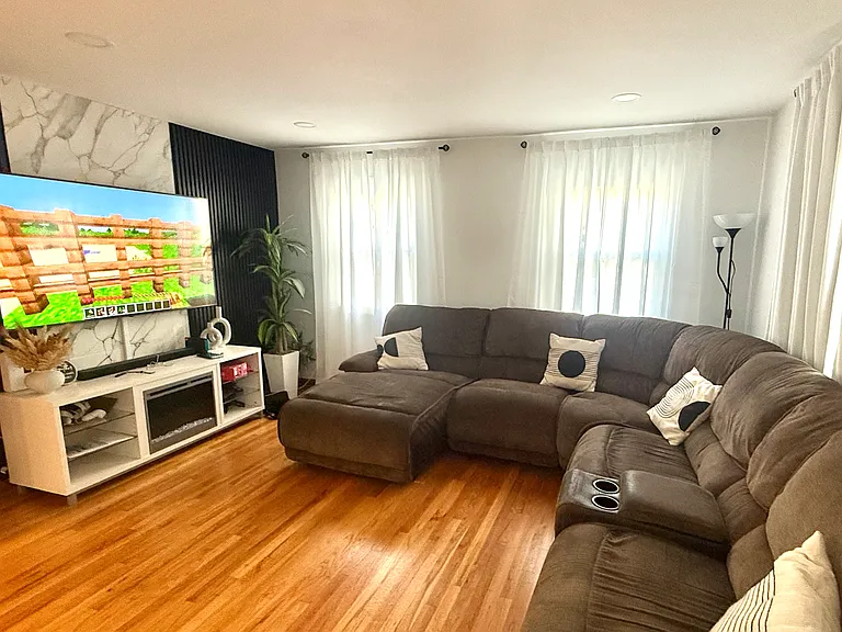 43 Orchard St #1 — Photo 10