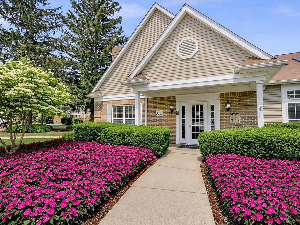 South Grove Apartments