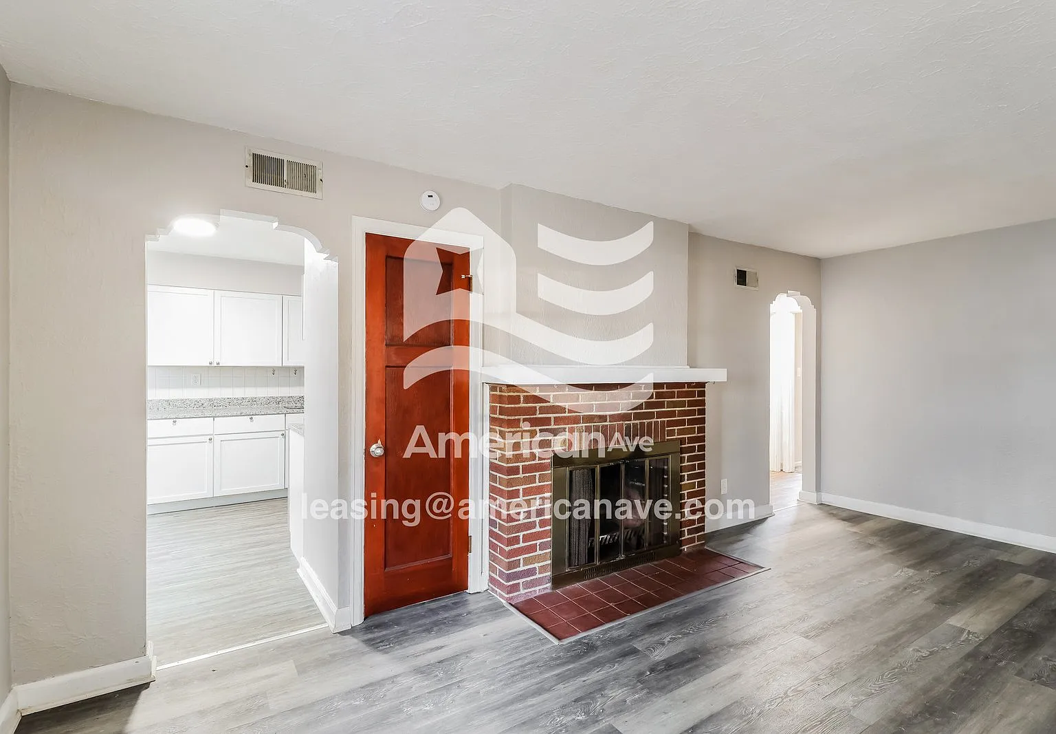 2 bed, 1.0 bath, 972 sqft, $1,147 — Photo 3