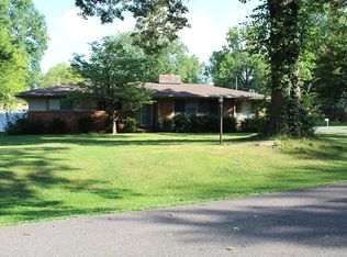 4072 Magnolia Dr, Paducah, KY 42001