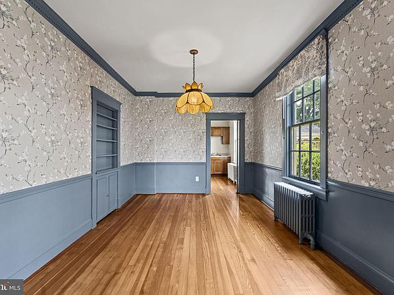 4th image of 107 Walnut St