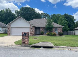 321 Autumn Dr, Benton, AR 72015