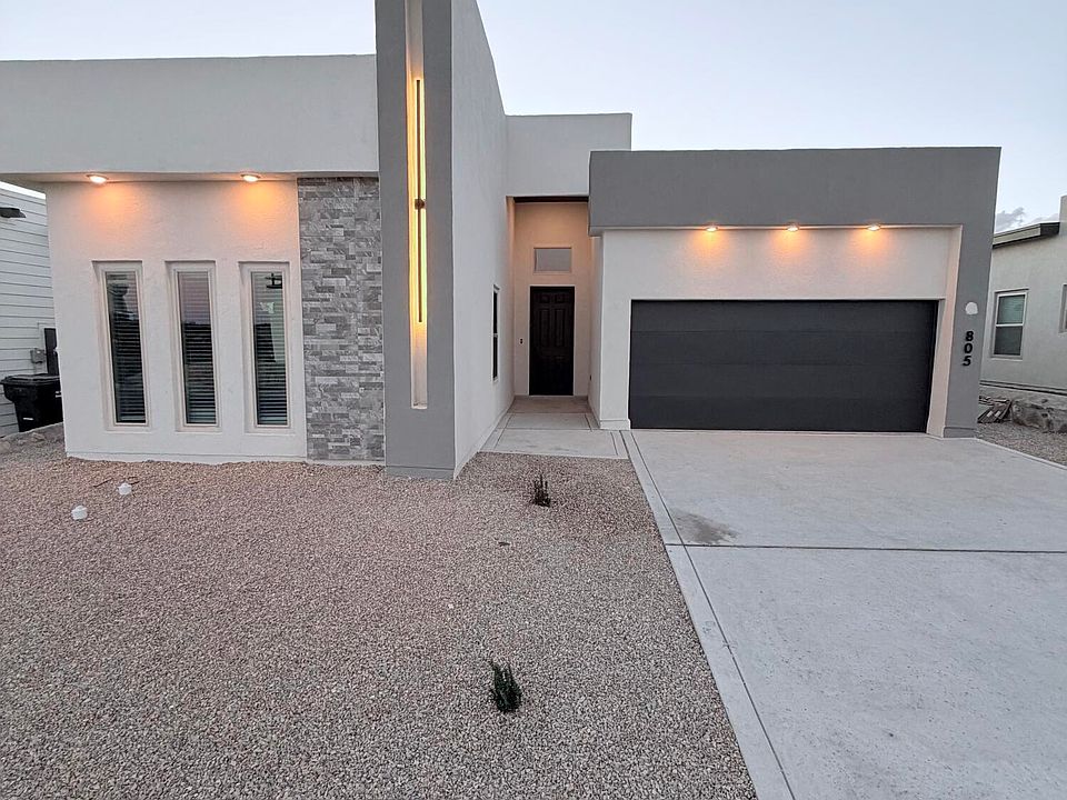 1st image of 805 Fairford Pl