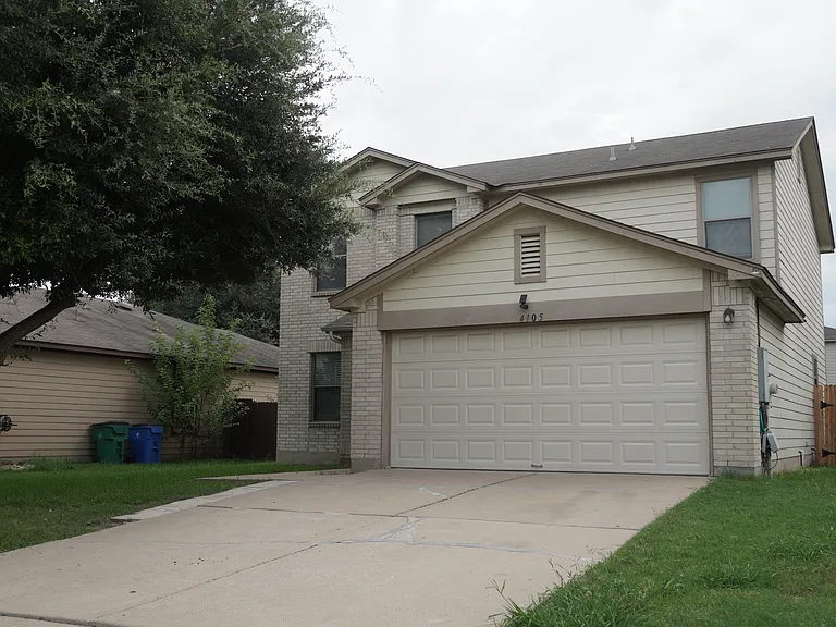 4105 Kings Canyon Dr — Photo 2