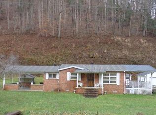 19 Peach Orchard Rd, Redfox, KY 41847