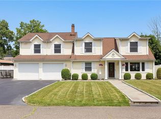 23 Friendly Rd, Norwalk, CT 06851