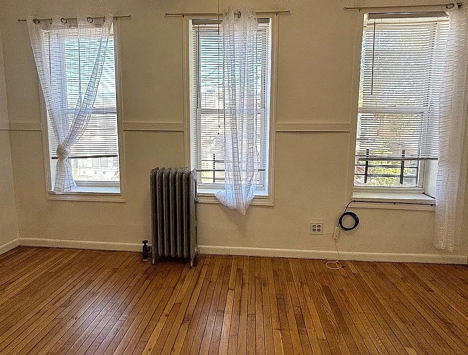 1st image of 560 Elton St #2