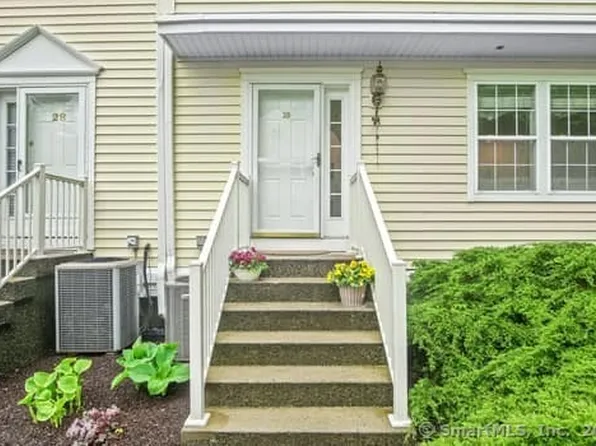 631 Danbury Road APT 29, Ridgefield, CT 06877