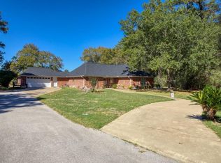 11 Cottonwood Rd, Trinity, TX 75862