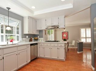 1013 Whitehall Ln, Redwood City, CA