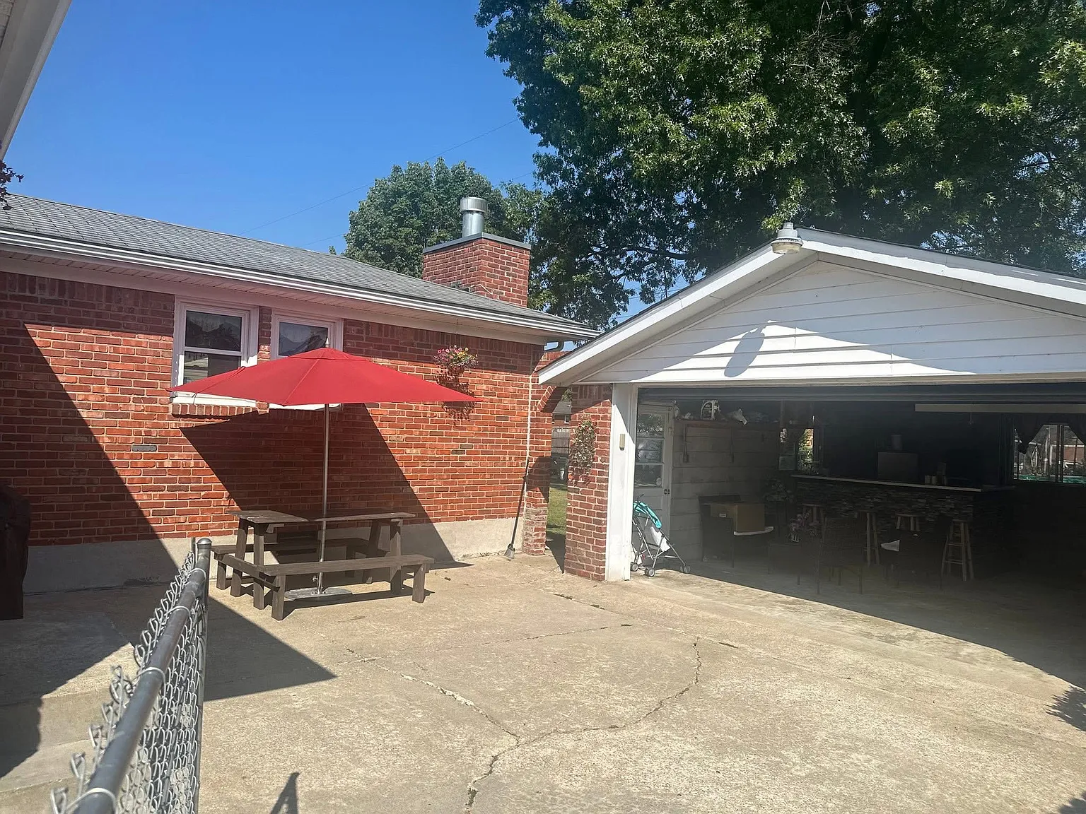 3 bed, 1286 sqft, $1,800 — Photo 2