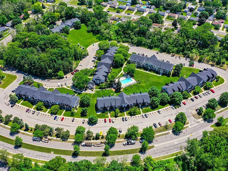 Swiss Valley Apartments — Photo 30