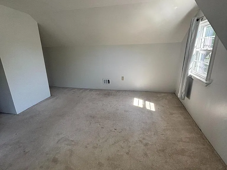 6844 Westmoreland Rd — Photo 21