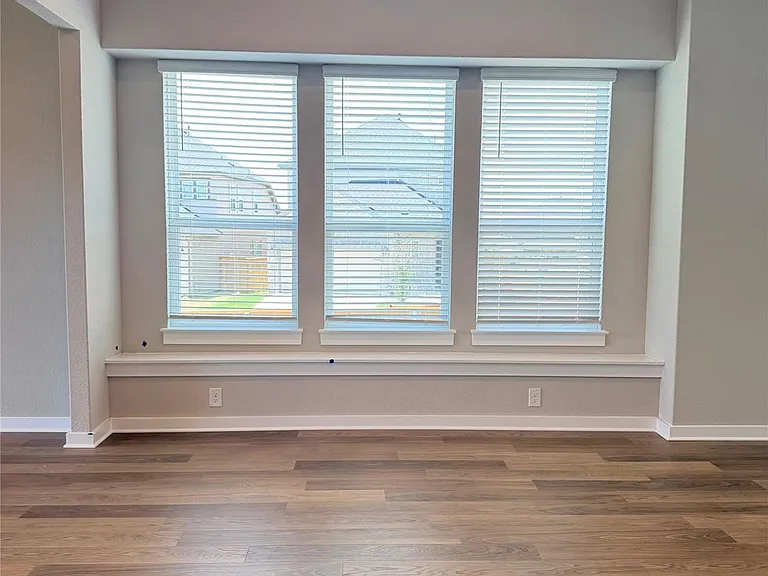 745 Beaverton Dr — Photo 10