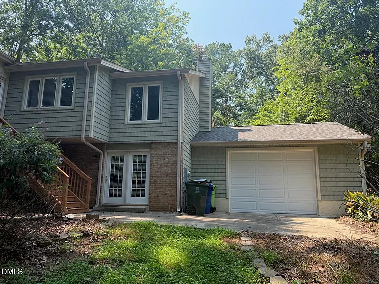 6704 Winding Trl — Photo 31