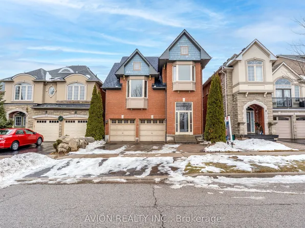 33 Brockdale St, Richmond Hill, ON L4E 4W1