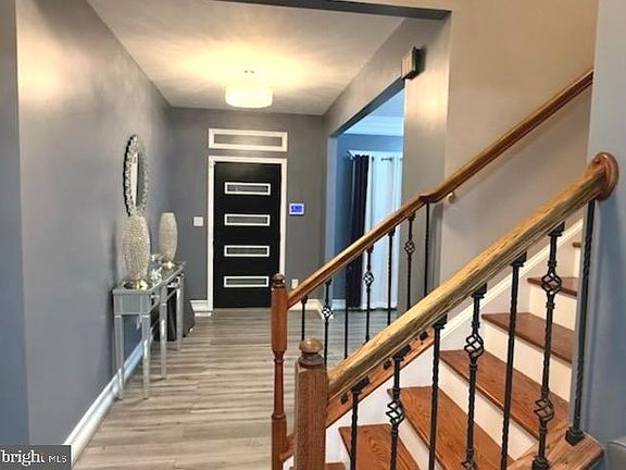 2nd image of 1504 El Dorado Way